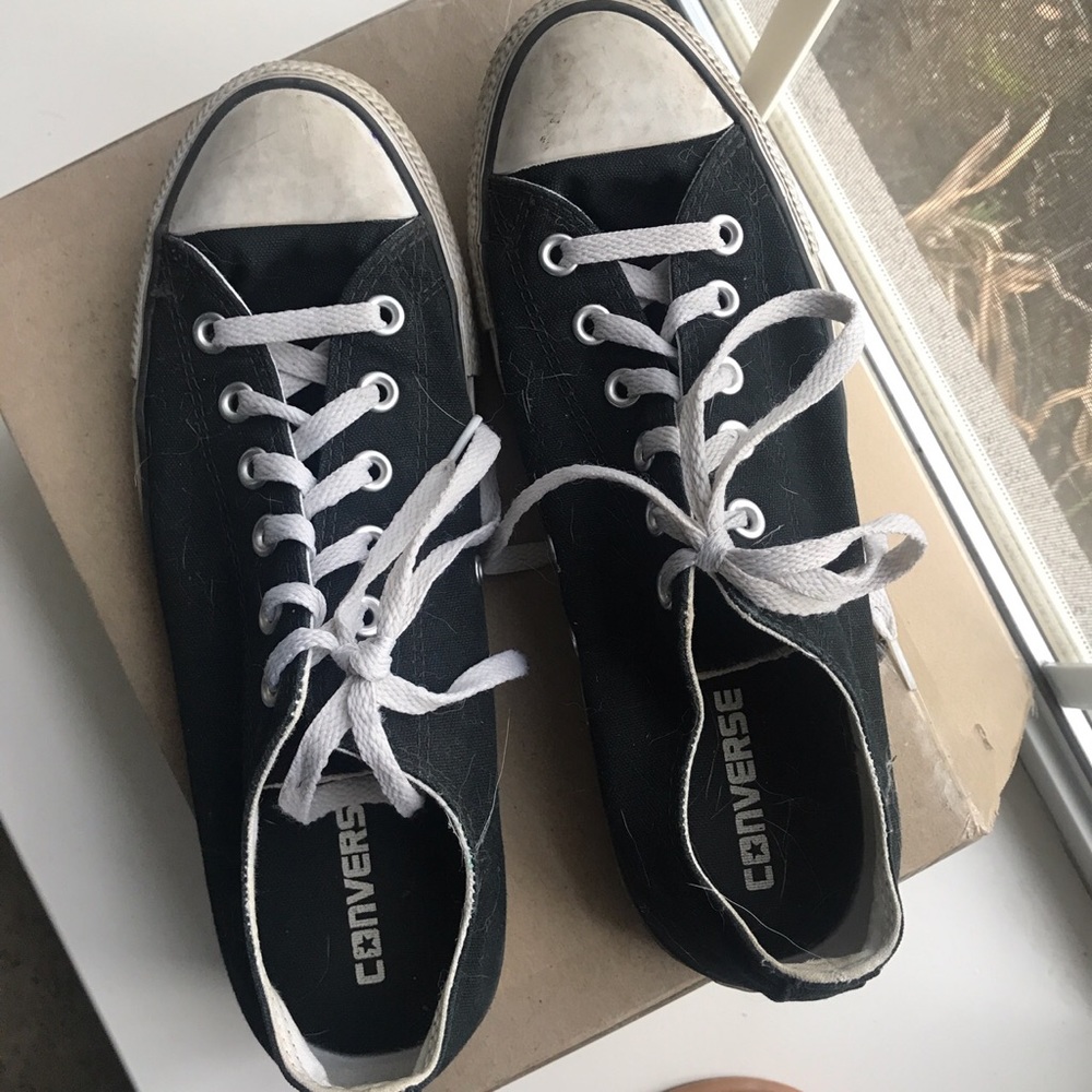 black converse